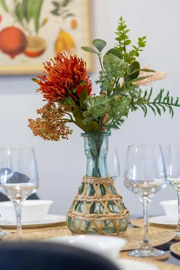 Tuam Street Delight 4 Bed 4 Bath Apartment Christchurch New Zealand