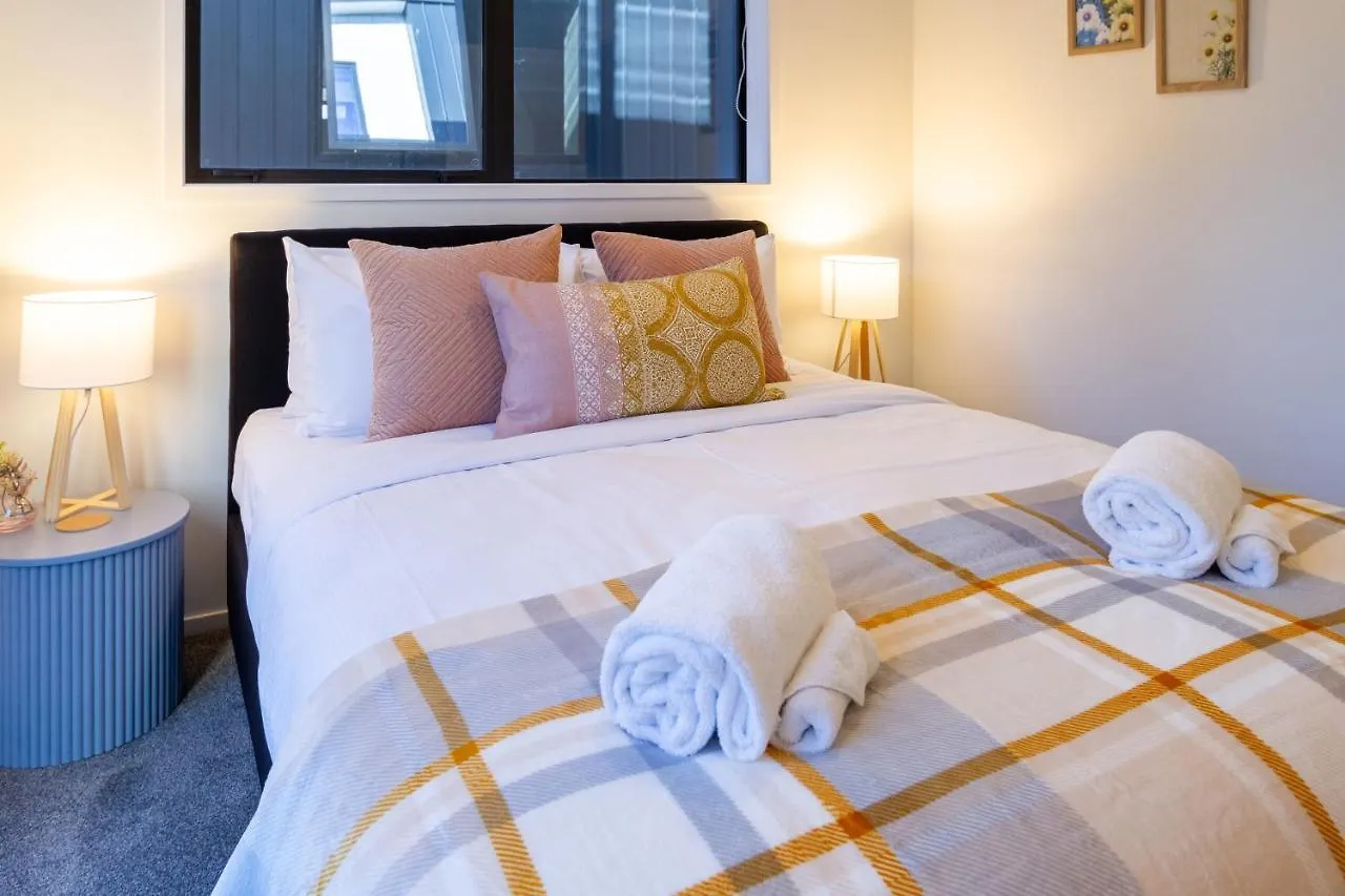 Tuam Street Delight 4 Bed 4 Bath Apartment Christchurch